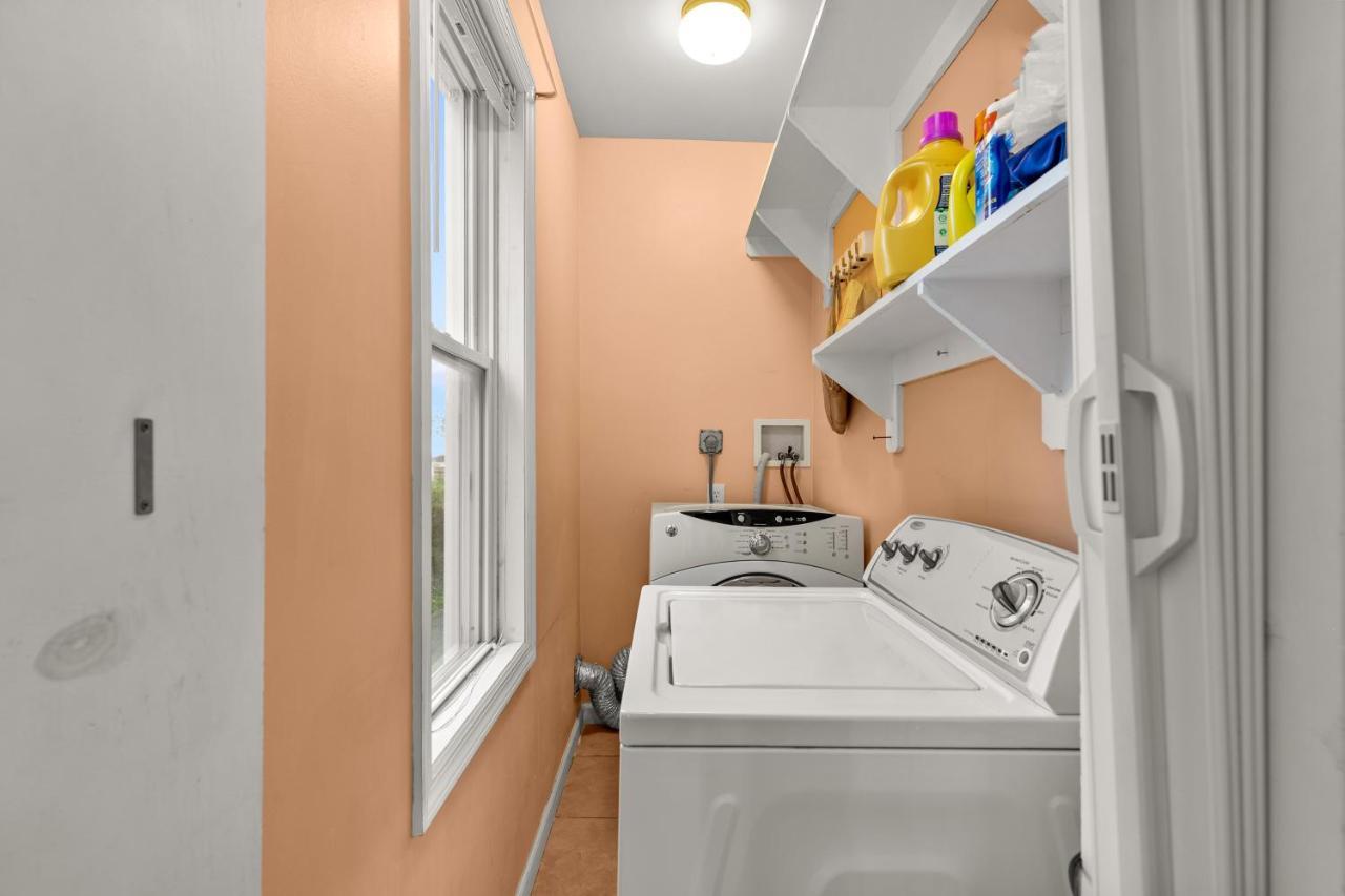 The Pink Room Near Yale Hospital/Bridegport Bridgeport Dış mekan fotoğraf
